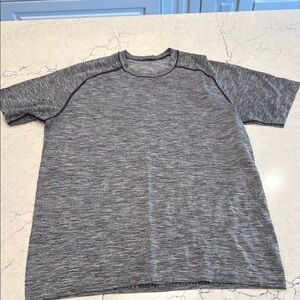Lululemon Surge short sleeve grey - men medium